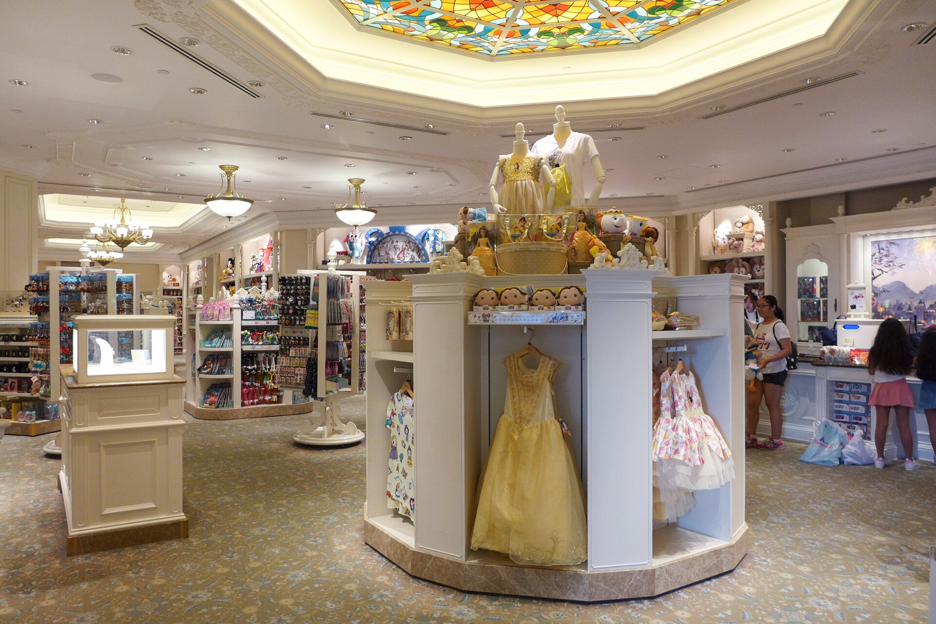 Hong Kong Disneyland hotel