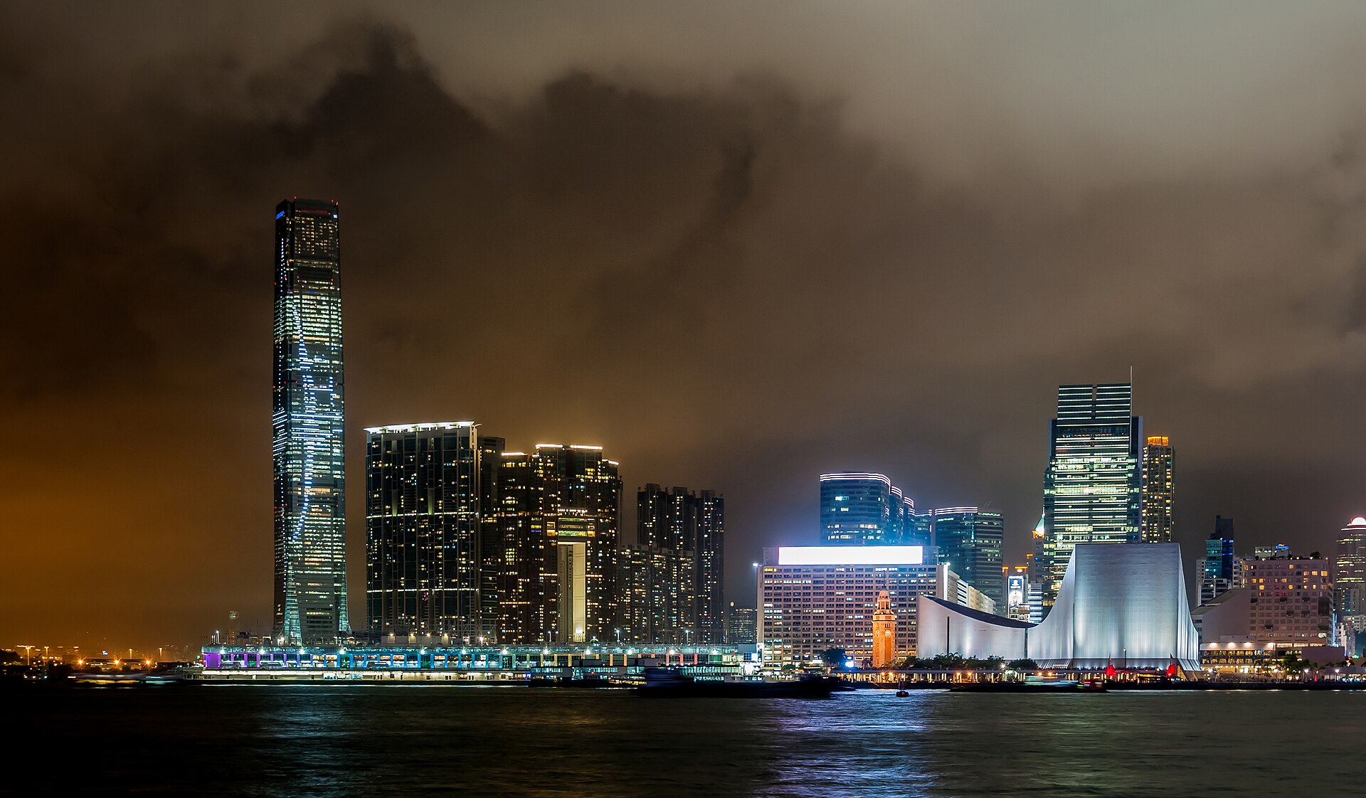 Hong Kong harbour skyline night